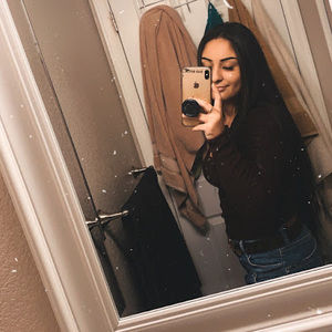 Meet your Posher, Danea